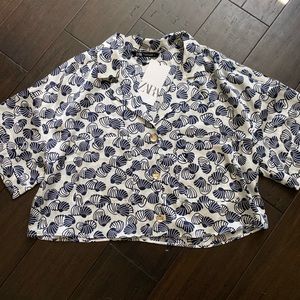 NWT ZARA White Blue Shell Print Cropped Button Down
